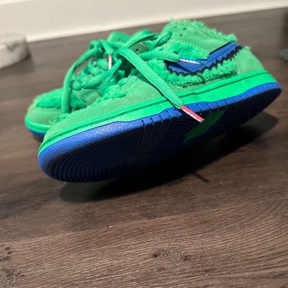 Nike Grateful Dead  dunk low sb main image 2